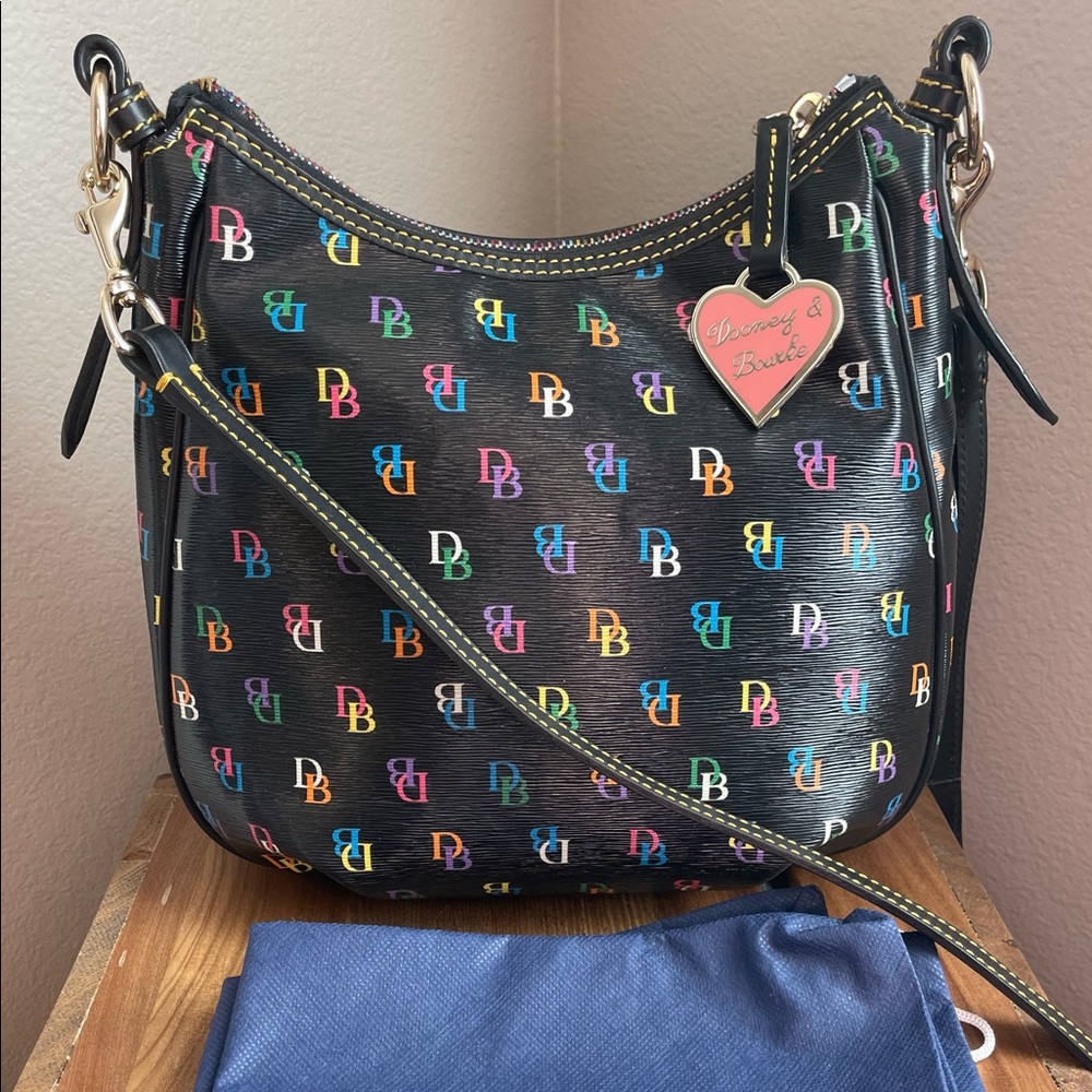 DOONEY & BOURKE Coated Cotton Canvas. Perfect for Valentine’s Day! IMMACULATE!